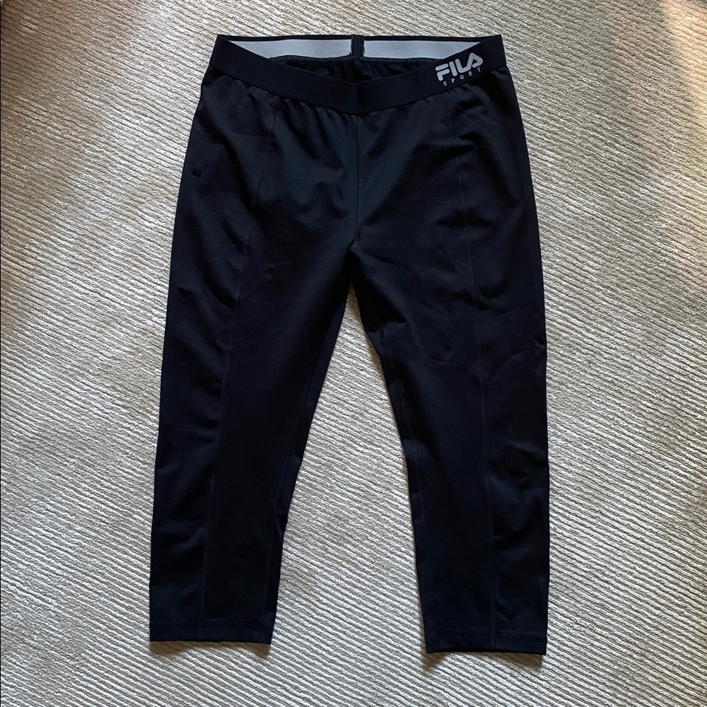 FILA SPORT Performance Running Mid-Calf Three Quarter Black Leggings Size M